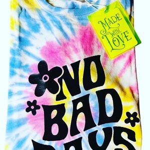 NO BAD DAYS Unisex Tee